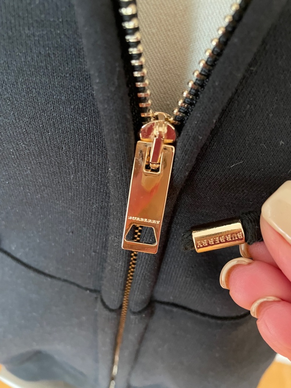 Burberry Hoodie Sweatshirt - excellent condition! - Picture 6 of 13